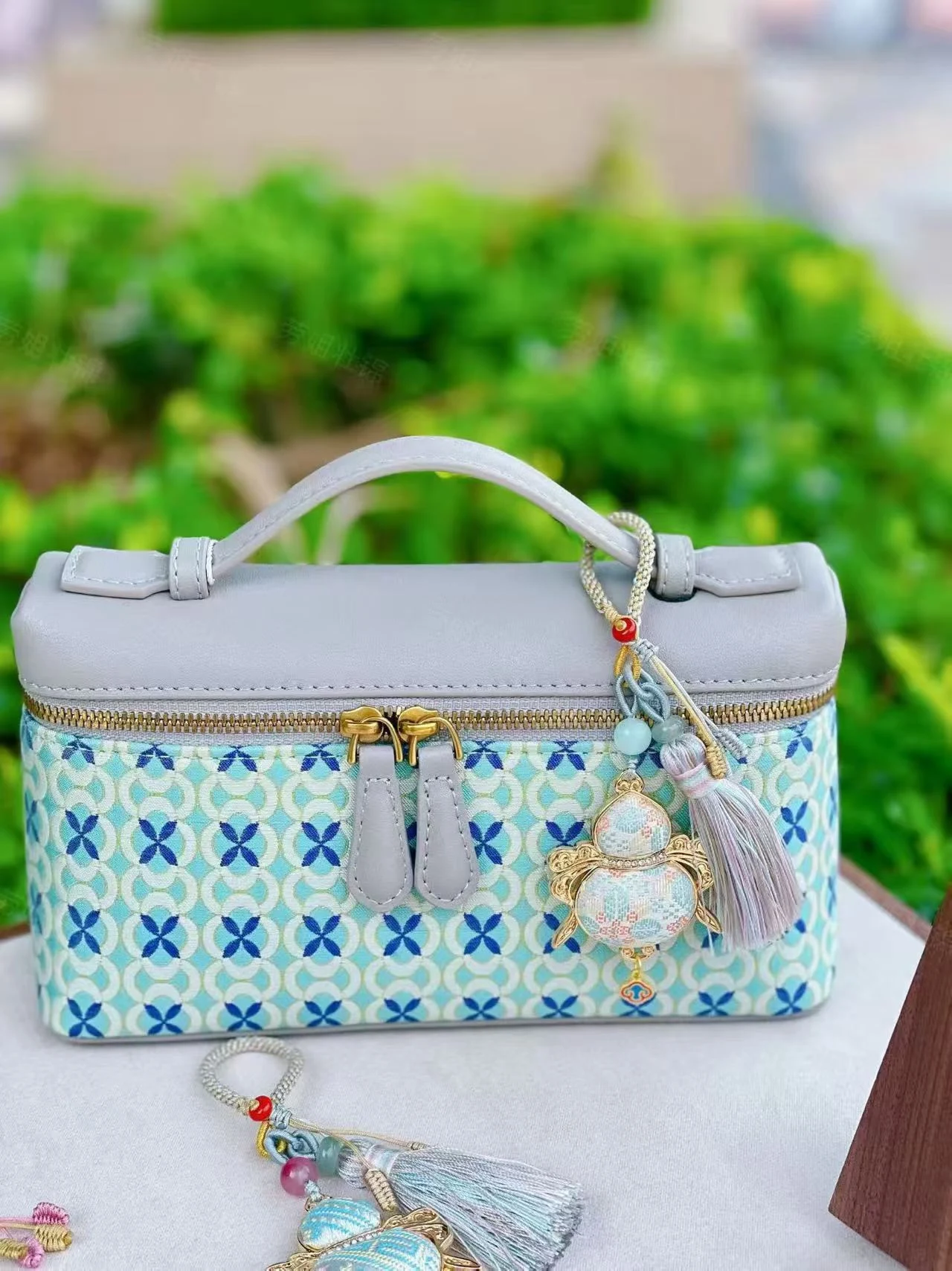 Blue Garden Bag — Supplier photograph