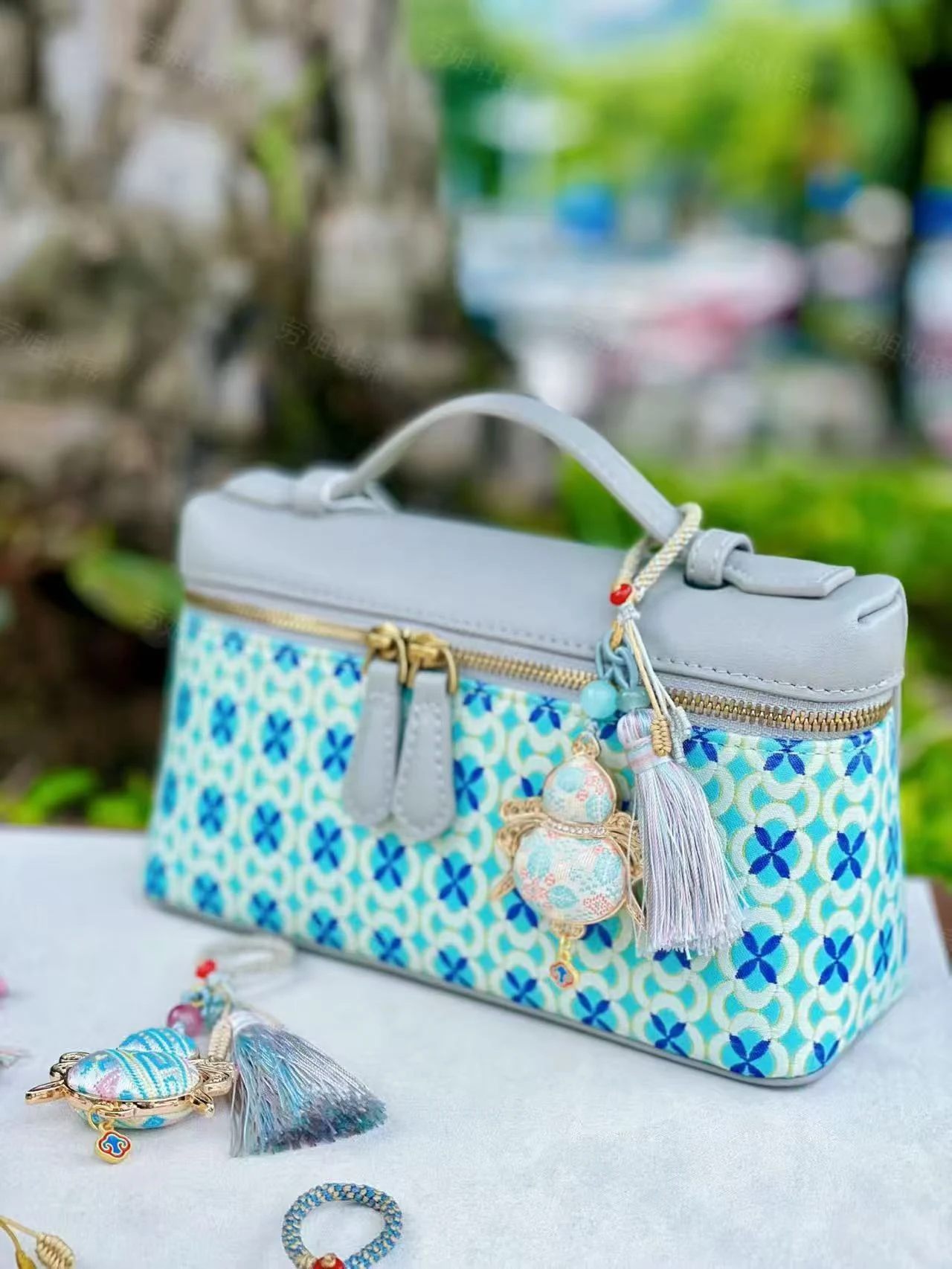 Blue Garden Bag — Supplier photograph